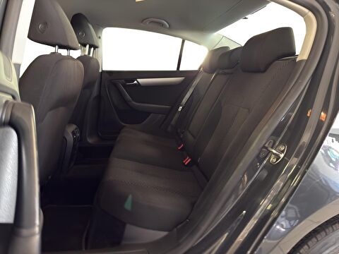 2012 Benzin Manuel Volkswagen Passat Siyah Ermat Motorlu Araçlar ve Tarım Ürünleri Sanayi Ticaret A.Ş.