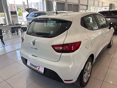 2019 Benzin Manuel Renault Clio Beyaz Ermat Motorlu Araçlar ve Tarım Ürünleri Sanayi Ticaret A.Ş.