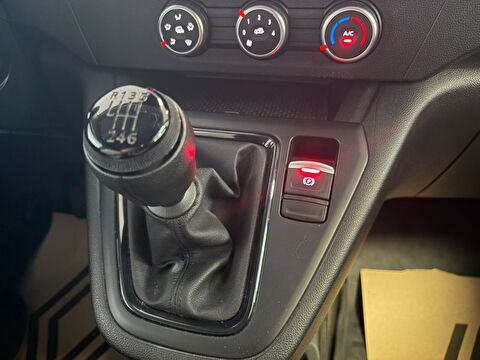 renault, kangoo, 1.5 bluedci l2 equilibre, manuel, dizel 2.el otomobil | renew 15