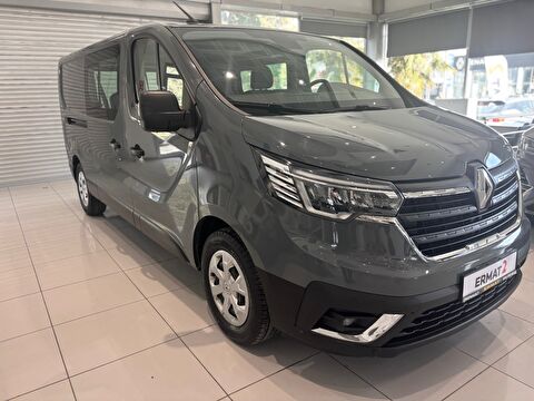 2023 Dizel Otomatik Renault Trafic Combi Gri Ermat Motorlu Araçlar ve Tarım Ürünleri Sanayi Ticaret A.Ş.