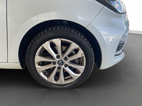 2021 Elektrik Otomatik Renault ZOE Beyaz Ermat Motorlu Araçlar ve Tarım Ürünleri Sanayi Ticaret A.Ş.