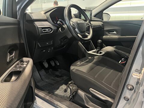 2023 Benzin Manuel Dacia Jogger Gri Ermat Motorlu Araçlar ve Tarım Ürünleri Sanayi Ticaret A.Ş.