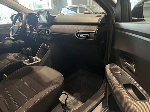 2023 Benzin Manuel Dacia Jogger Gri Ermat Motorlu Araçlar ve Tarım Ürünleri Sanayi Ticaret A.Ş.