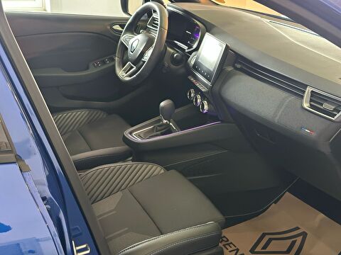 2024 Benzin Otomatik Renault Clio Mavi Ermat Motorlu Araçlar ve Tarım Ürünleri Sanayi Ticaret A.Ş.