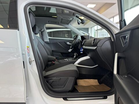 audi, q2, 1.0 tfsı design s-tronic, otomatik, benzin 2.el otomobil | renew 9