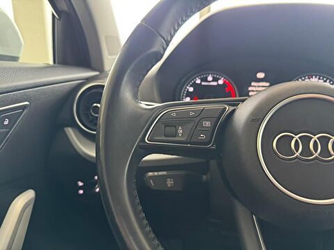 audi, q2, 1.0 tfsı design s-tronic, otomatik, benzin 2.el otomobil | renew 10