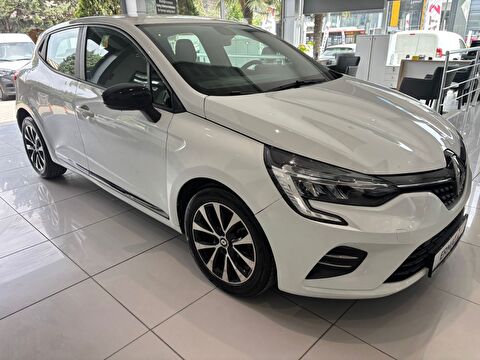 2023 Benzin Manuel Renault Clio Beyaz Ermat Motorlu Araçlar ve Tarım Ürünleri Sanayi Ticaret A.Ş.