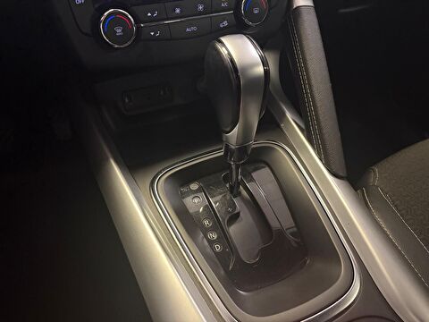 2016 Dizel Otomatik Renault Kadjar Kırmızı Ermat Motorlu Araçlar ve Tarım Ürünleri Sanayi Ticaret A.Ş.