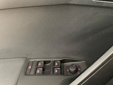 2021 Benzin Otomatik Seat Ibiza Mavi Ermat Motorlu Araçlar ve Tarım Ürünleri Sanayi Ticaret A.Ş.