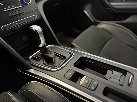 2016 Dizel Otomatik Renault Megane Kahverengi Ermat Motorlu Araçlar ve Tarım Ürünleri Sanayi Ticaret A.Ş.