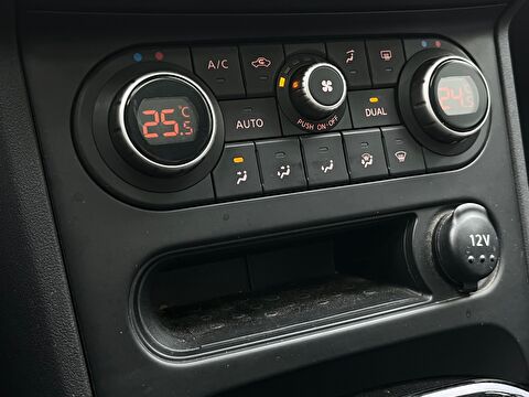 2013 Benzin Otomatik Nissan Qashqai Beyaz Ermat Motorlu Araçlar ve Tarım Ürünleri Sanayi Ticaret A.Ş.