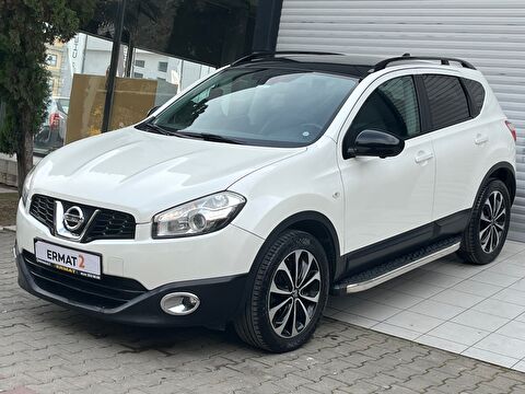 2013 Benzin Otomatik Nissan Qashqai Beyaz Ermat Motorlu Araçlar ve Tarım Ürünleri Sanayi Ticaret A.Ş.