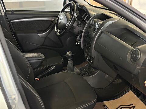 2014 Dizel Manuel Dacia Duster Beyaz Ermat Motorlu Araçlar ve Tarım Ürünleri Sanayi Ticaret A.Ş.