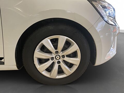 2022 Benzin Manuel Renault Clio Beyaz Ermat Motorlu Araçlar ve Tarım Ürünleri Sanayi Ticaret A.Ş.
