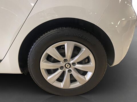 2022 Benzin Manuel Renault Clio Beyaz Ermat Motorlu Araçlar ve Tarım Ürünleri Sanayi Ticaret A.Ş.