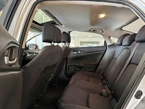 2020 Benzin + LPG Otomatik Honda Civic Gümüş Gri Ermat Motorlu Araçlar ve Tarım Ürünleri Sanayi Ticaret A.Ş.