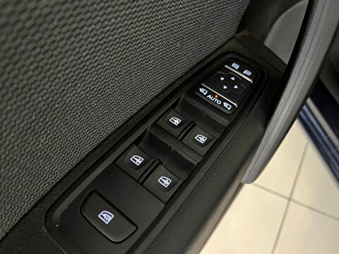 2023 Elektrik Otomatik Renault Kangoo Mavi Ermat Motorlu Araçlar ve Tarım Ürünleri Sanayi Ticaret A.Ş.