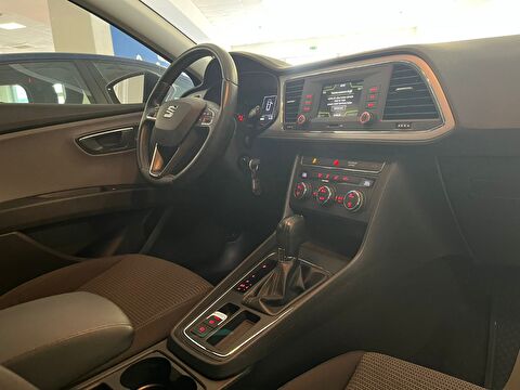 2018 Benzin Otomatik Seat Leon Mor Ermat Motorlu Araçlar ve Tarım Ürünleri Sanayi Ticaret A.Ş.