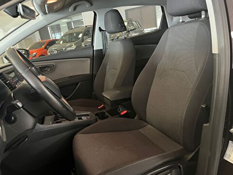 2018 Benzin Otomatik Seat Leon Mor Ermat Motorlu Araçlar ve Tarım Ürünleri Sanayi Ticaret A.Ş.