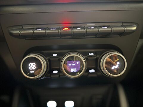 2024 Benzin Otomatik Dacia Duster Gri Ermat Motorlu Araçlar ve Tarım Ürünleri Sanayi Ticaret A.Ş.