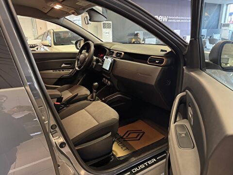 2024 Benzin Otomatik Dacia Duster Gri Ermat Motorlu Araçlar ve Tarım Ürünleri Sanayi Ticaret A.Ş.