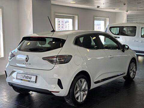 2025 Benzin Otomatik Renault Clio Beyaz Ermat Motorlu Araçlar ve Tarım Ürünleri Sanayi Ticaret A.Ş.