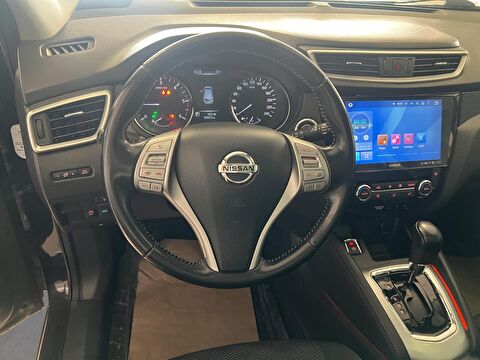 2017 Dizel Otomatik Nissan Qashqai Siyah Ermat Motorlu Araçlar ve Tarım Ürünleri Sanayi Ticaret A.Ş.