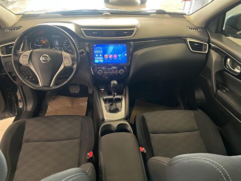 2017 Dizel Otomatik Nissan Qashqai Siyah Ermat Motorlu Araçlar ve Tarım Ürünleri Sanayi Ticaret A.Ş.