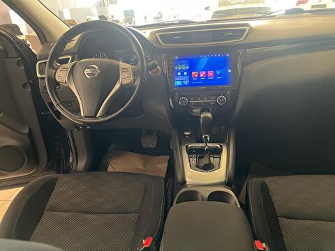 2017 Dizel Otomatik Nissan Qashqai Siyah Ermat Motorlu Araçlar ve Tarım Ürünleri Sanayi Ticaret A.Ş.