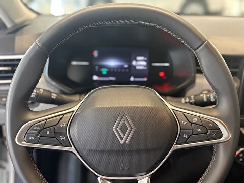 2025 Benzin Otomatik Renault Clio Beyaz Ermat Motorlu Araçlar ve Tarım Ürünleri Sanayi Ticaret A.Ş.