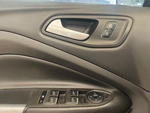 2019 Dizel Otomatik Ford Kuga Beyaz Ermat Motorlu Araçlar ve Tarım Ürünleri Sanayi Ticaret A.Ş.