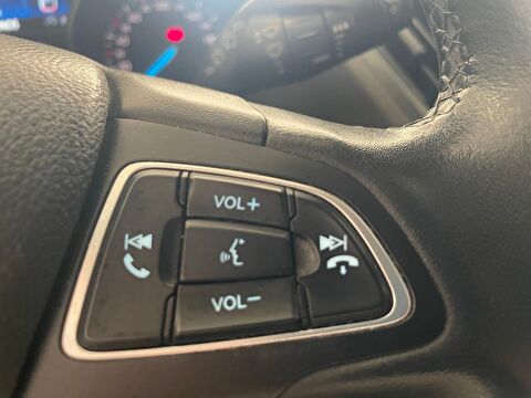 2019 Dizel Otomatik Ford Kuga Beyaz Ermat Motorlu Araçlar ve Tarım Ürünleri Sanayi Ticaret A.Ş.