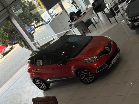 2015 Dizel Manuel Renault Captur Kırmızı Ermat Motorlu Araçlar ve Tarım Ürünleri Sanayi Ticaret A.Ş.