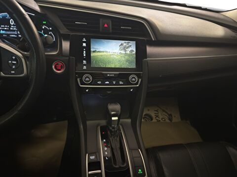 2017 Benzin + LPG Otomatik Honda Civic Siyah Ermat Motorlu Araçlar ve Tarım Ürünleri Sanayi Ticaret A.Ş.