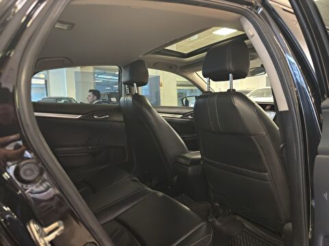 2017 Benzin + LPG Otomatik Honda Civic Siyah Ermat Motorlu Araçlar ve Tarım Ürünleri Sanayi Ticaret A.Ş.