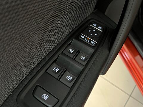renault, kangoo multix, combi 1.3 tce ıconic edc, otomatik, benzin 2.el otomobil | renew 18