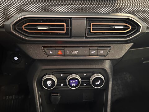 2024 Benzin Otomatik Dacia Sandero Bej Ermat Motorlu Araçlar ve Tarım Ürünleri Sanayi Ticaret A.Ş.