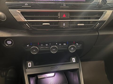 citroen, e-c4 x, crossover 50kwh shine bold otomatik, otomatik, elektrik 2.el otomobil | renew 13