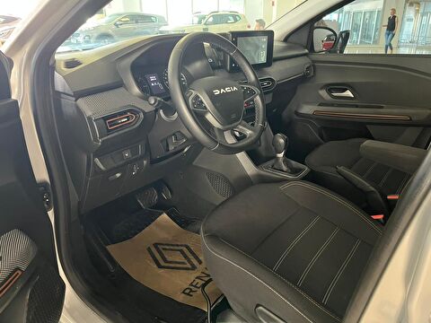 2023 Benzin Otomatik Dacia Sandero Gri Ermat Motorlu Araçlar ve Tarım Ürünleri Sanayi Ticaret A.Ş.