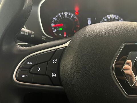 2022 Benzin Manuel Renault Megane Beyaz Ermat Motorlu Araçlar ve Tarım Ürünleri Sanayi Ticaret A.Ş.