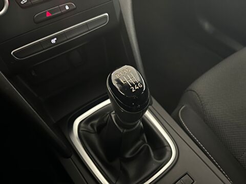 2022 Benzin Manuel Renault Megane Beyaz Ermat Motorlu Araçlar ve Tarım Ürünleri Sanayi Ticaret A.Ş.