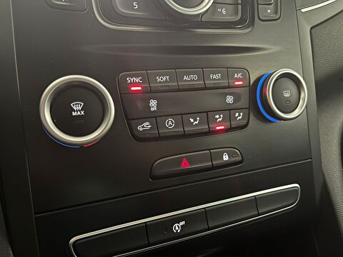 2022 Benzin Manuel Renault Megane Beyaz Ermat Motorlu Araçlar ve Tarım Ürünleri Sanayi Ticaret A.Ş.