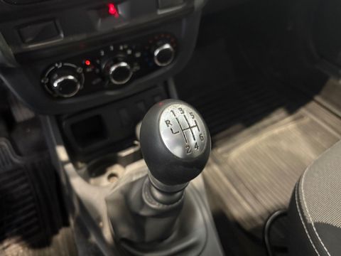 2014 Dizel Manuel Dacia Duster Beyaz Ermat Motorlu Araçlar ve Tarım Ürünleri Sanayi Ticaret A.Ş.