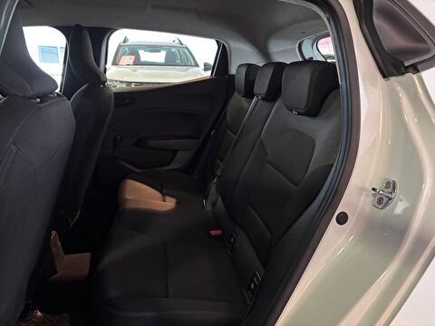 2022 Benzin Manuel Renault Clio Beyaz Ermat Motorlu Araçlar ve Tarım Ürünleri Sanayi Ticaret A.Ş.