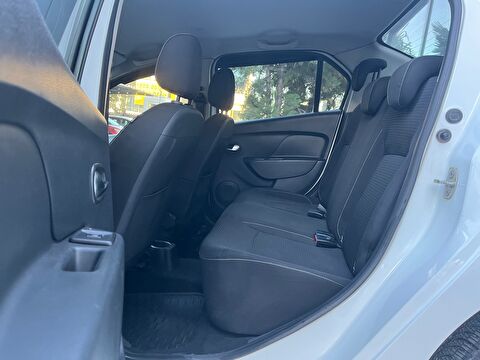 2017 Benzin Manuel Renault Symbol Beyaz Ermat Motorlu Araçlar ve Tarım Ürünleri Sanayi Ticaret A.Ş.