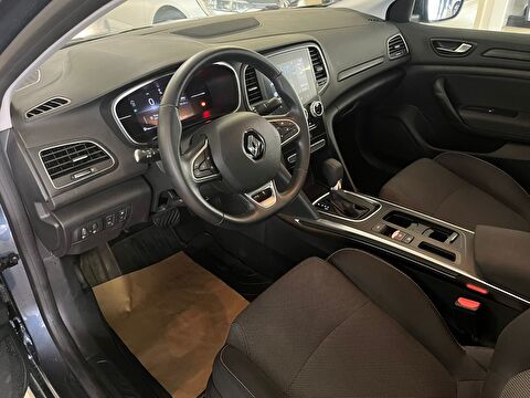 renault, megane, sedan 1.3 tce touch edc, otomatik, benzin 2.el otomobil | renew 17