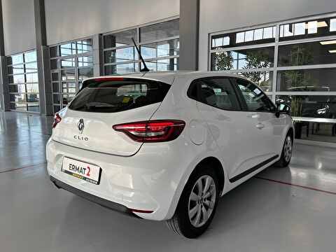 2022 Benzin Otomatik Renault Clio Beyaz Ermat Motorlu Araçlar ve Tarım Ürünleri Sanayi Ticaret A.Ş.