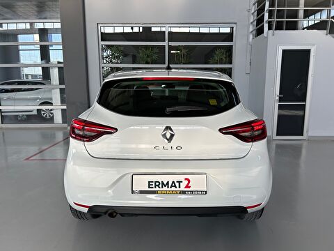 2022 Benzin Otomatik Renault Clio Beyaz Ermat Motorlu Araçlar ve Tarım Ürünleri Sanayi Ticaret A.Ş.