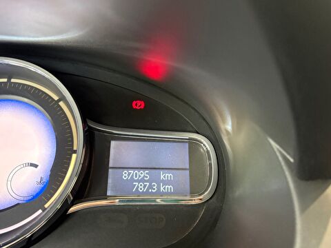 2013 Benzin Otomatik Renault Fluence Bej Ermat Motorlu Araçlar ve Tarım Ürünleri Sanayi Ticaret A.Ş.