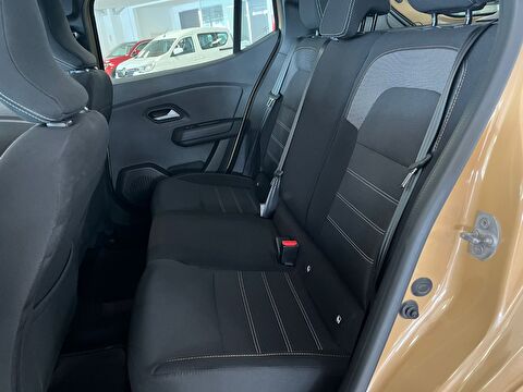 2024 Benzin Otomatik Dacia Sandero Bej Ermat Motorlu Araçlar ve Tarım Ürünleri Sanayi Ticaret A.Ş.